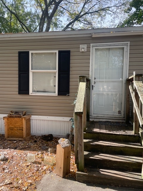 property at 9930 Geraldine St
