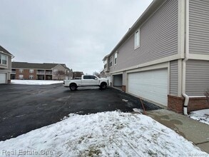 51810 Lionel Ln in Chesterfield, MI - Building Photo - Building Photo