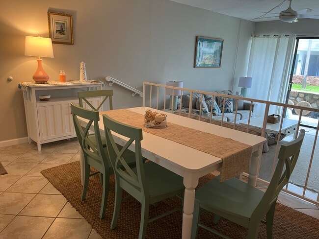 property at 1555 Tarpon Center Dr