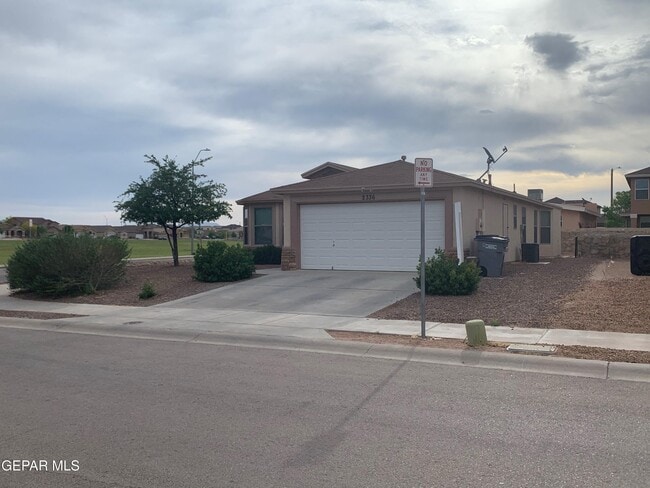 property at 2336 Glitter Point