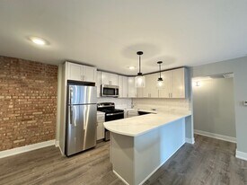 1212 N La Salle Dr, Unit A03W in Chicago, IL - Building Photo