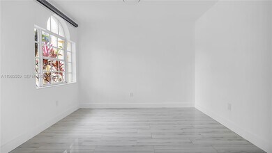 4991 SW 135th Ave in Miramar, FL - Building Photo - Building Photo