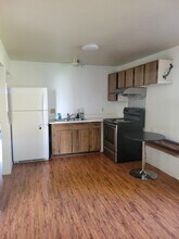 8732 14th Ave NW, Unit Full Home in Seattle, WA - Building Photo - Building Photo