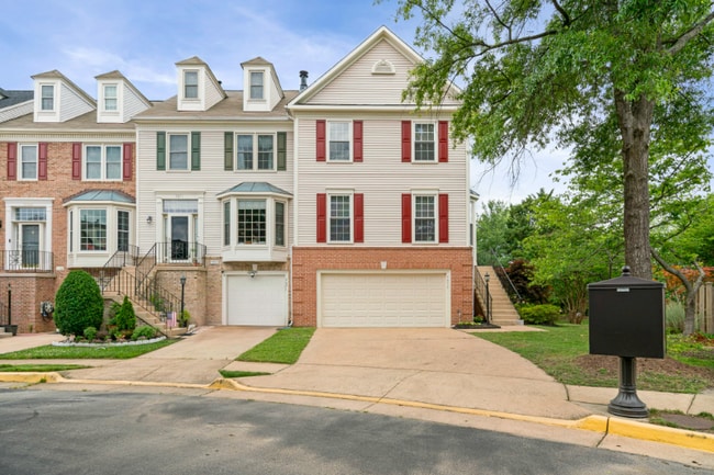 7073 Kings Manor Dr in Alexandria, VA - Building Photo - Building Photo