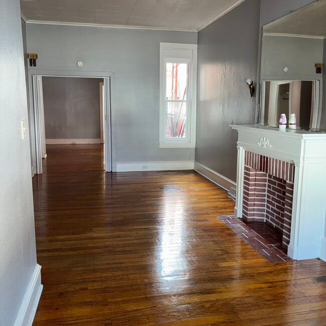 330 N 4th St, Unit 1st Floor, Unit 1st Floor