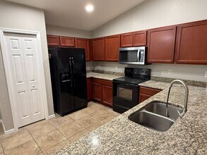 4819 Summerfield Cir in Winter Haven, FL - Building Photo - Building Photo