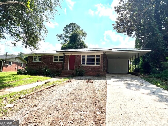 property at 133 Pineview Dr