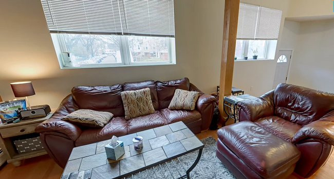 106 Central St, Unit 1 in Somerville, MA - Building Photo - Building Photo