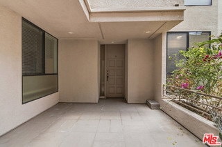property at 500 S Barrington Ave