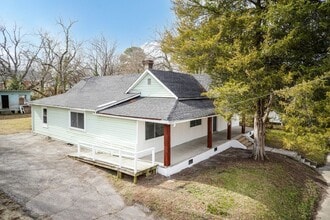 412 Davis St in Henderson, NC - Building Photo - Building Photo