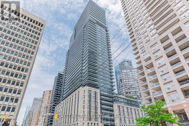 property at 955-3955 Bay St.