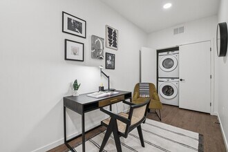 akin Tennyson in Denver, CO - Foto de edificio - Building Photo