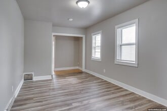 210 Doty St in Fond du Lac, WI - Building Photo - Building Photo