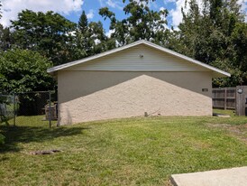 4512 E 10th Ave in Tampa, FL - Building Photo