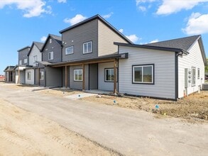 Canyon Ridge Townhomes in Billings, MT - Building Photo - Building Photo