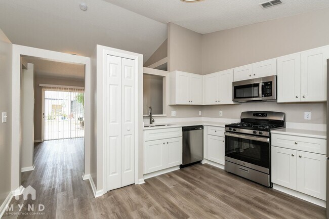 2581 Sage Dr in Kissimmee, FL - Building Photo - Building Photo