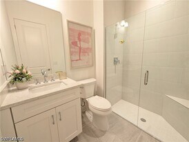 9077 Wisteria Wy in Naples, FL - Building Photo