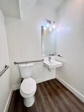 3253 Ettie St in Oakland, CA - Building Photo - Building Photo