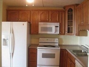 100 Cove Way in Quincy, MA - Building Photo - Building Photo