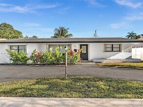 551 Crescent Dr in Hollywood, FL - Building Photo - Building Photo