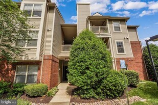 1712 Abercromby Ct in Reston, VA - Building Photo