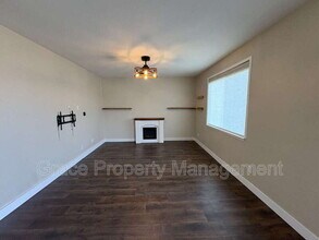 24803 E Hoover Pl in Aurora, CO - Foto de edificio - Building Photo