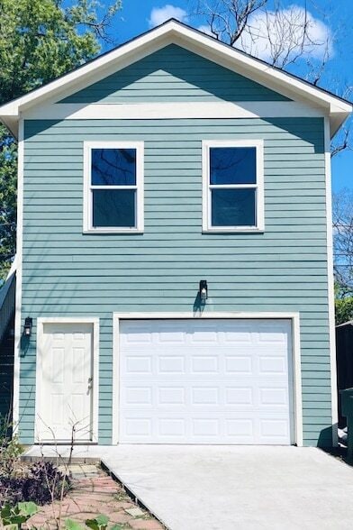 property at 4711 Rusk St