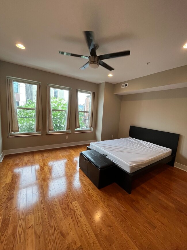 1223 N 28th St, Unit b photo'