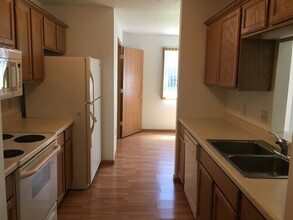 Mark Ave Townhomes in Tomah, WI - Building Photo - Interior Photo