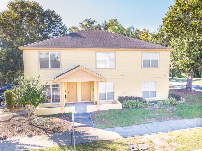 property at 405 S Lake Ave