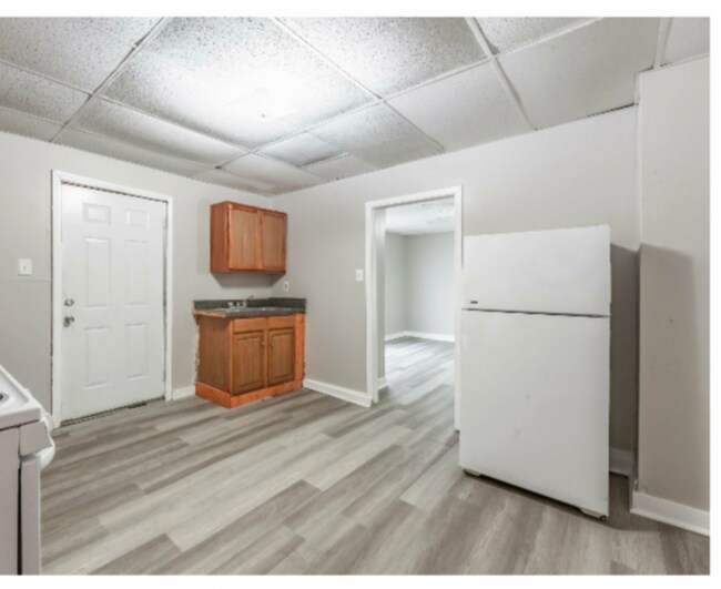 541 S Royal St, Unit Units A or B in Jackson, TN - Building Photo - Building Photo