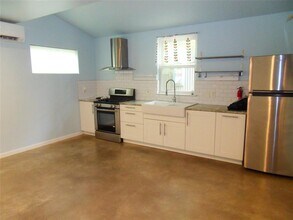1309 Singleton Ave in Austin, TX - Building Photo - Building Photo