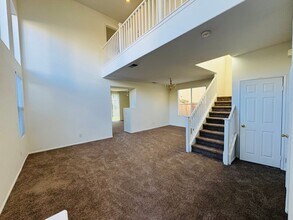 2096 Via Arandana in Camarillo, CA - Building Photo - Building Photo
