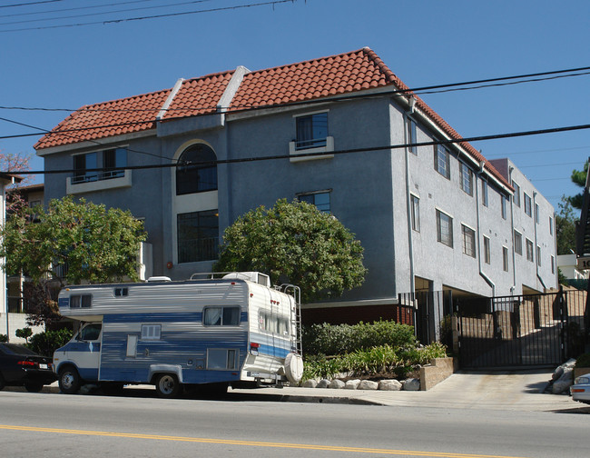 Tujunga Manor in Tujunga, CA - Foto de edificio - Building Photo