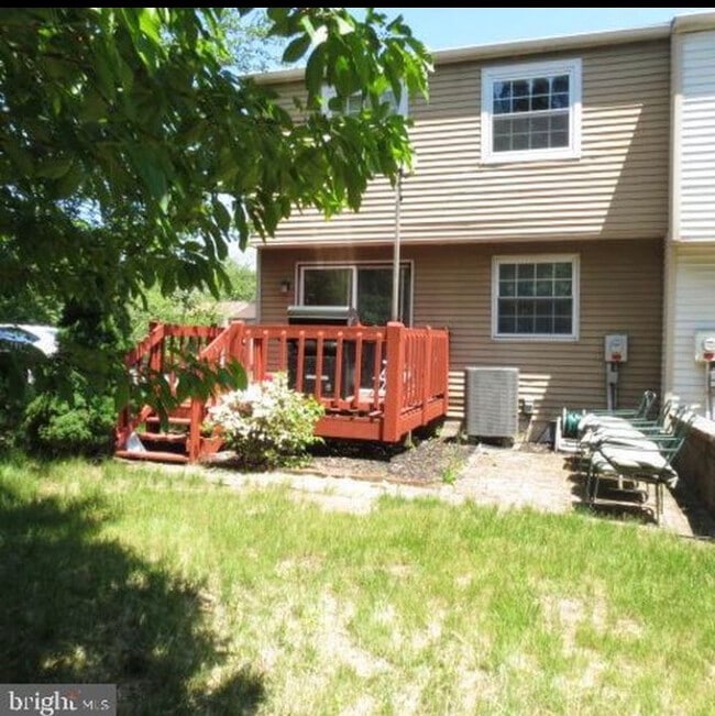 679 S 82nd St in Harrisburg, PA - Foto de edificio - Building Photo