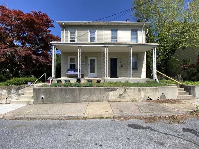 417 2nd St in Harrisburg, PA - Foto de edificio - Building Photo