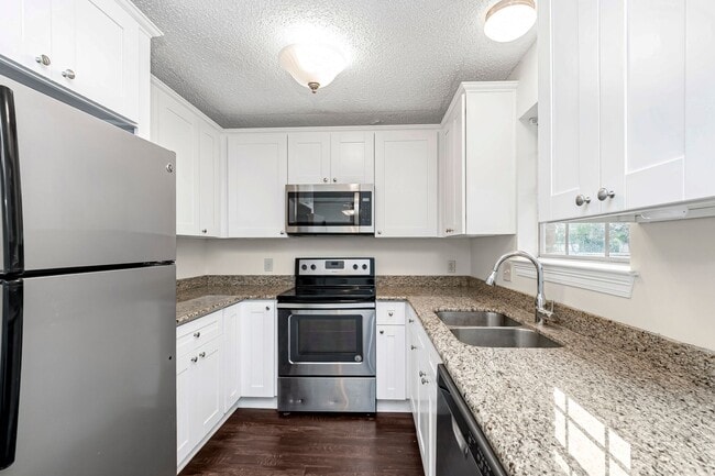 property at 15146 Cocodrie Ave