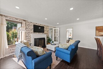 6430 Olde York Rd in Parma Heights, OH - Building Photo - Building Photo