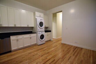 3805 N Broadway in Chicago, IL - Building Photo - Building Photo