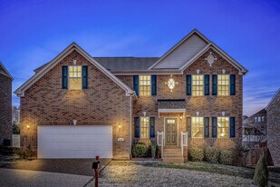 290 Cobblestone Landing in Mount Juliet, TN - Building Photo
