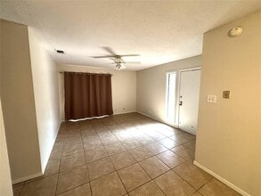 411 Live Oak St in Kyle, TX - Building Photo - Building Photo