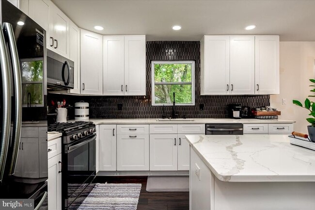 12204 Sir Lancelot Dr in Glenn Dale, MD - Building Photo - Building Photo