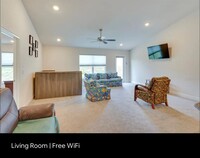 303 Shad Way in Poinciana, FL - Foto de edificio - Building Photo