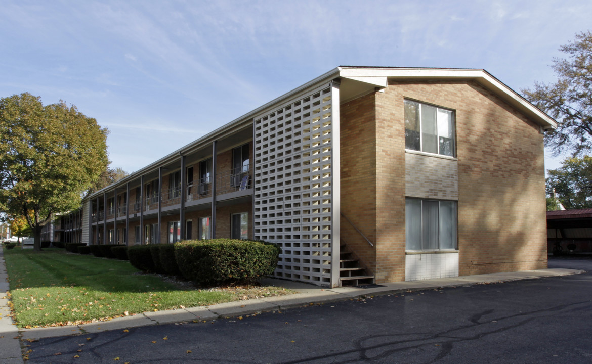 Greenfield Apartments in Royal Oak, MI - Foto de edificio