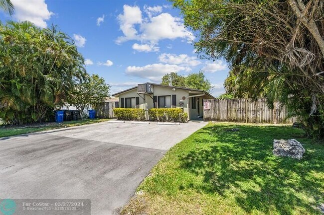 1505 SW 22nd St, Unit 1-2 in Fort Lauderdale, FL - Building Photo - Building Photo