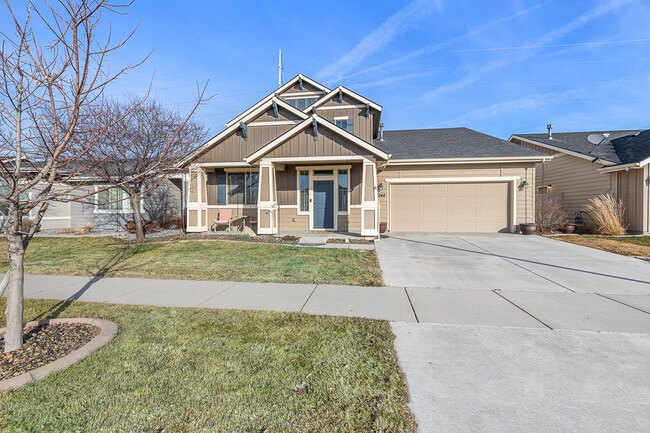 5344 W Los Flores St in Meridian, ID - Building Photo - Building Photo