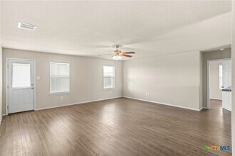 306 Benelli Dr in New Braunfels, TX - Building Photo - Building Photo