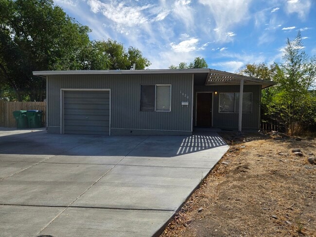 property at 1620 Jackson Pl