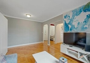 205 E 78th St, Unit 5 in New York, NY - Building Photo