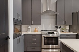 303 31st Ave N, Unit 206 in Nashville, TN - Building Photo - Building Photo